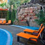 Террасса у бассейна, Гостевой дом Deesa-hotel