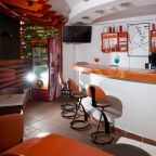 Бар у бассейна, Гостевой дом Deesa-hotel