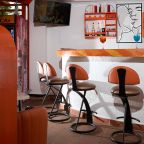 Бар у бассейна, Гостевой дом Deesa-hotel