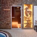 Сауна с выходом в открытый бассейн, Гостевой дом Deesa-hotel