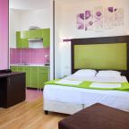 Двухместный (Семейный стандарт 2+ без балкона (2+ СТ ББ ТВ)), Гостевой дом Deesa-hotel