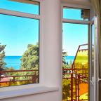 Двухместный (Стандарт ДАБЛ с балконом (2СТ Б ДАБЛ)), Гостиница Диса