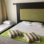 Люкс, Гостиница Диса