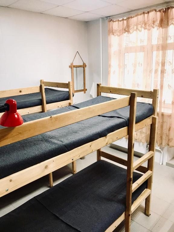 Номер (Спальное место на двухъярусной кровати в общем номере для мужчин) хостела Странник, Сергиев Посад