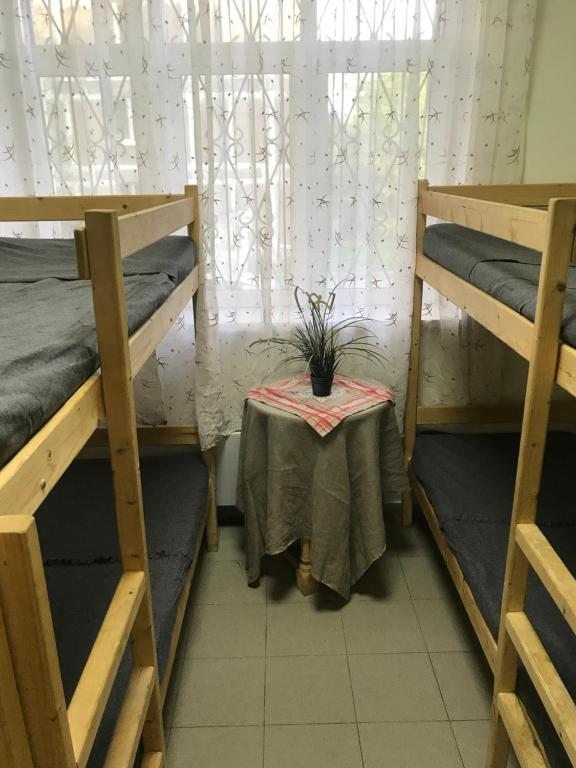 Номер (Кровать в общем 4-местном номере для мужчин и женщин) хостела Странник, Сергиев Посад