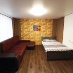 Трёхместный и более, Апартаменты Apartment on Prospekt Shahterov 92