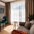 Апартаменты (Студии комфорт- класс), Kakaduhome на Шеронова 12