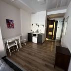 Апартаменты (Family Studio (Семейная -1-двухспальная кровать+1-односпальная)), Отель Light House