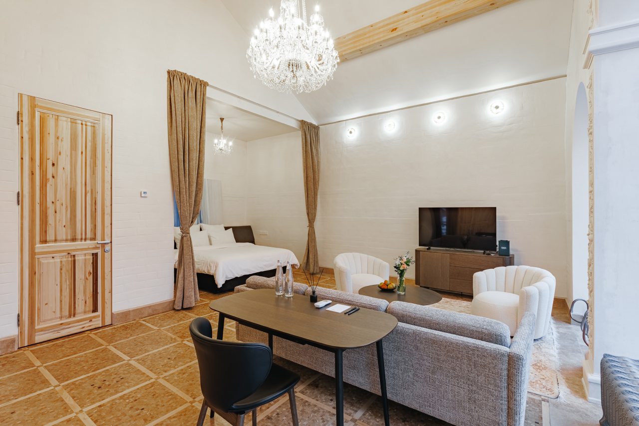 Люкс (Коттедж), Бутик-Отель Поле