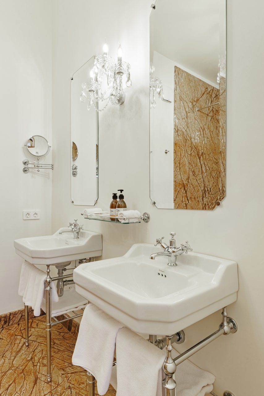 Люкс (Коттедж №11), Бутик-Отель Поле