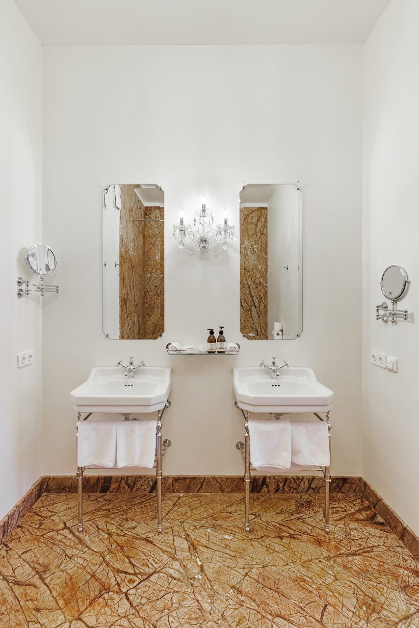 Люкс (Коттедж №11), Бутик-Отель Поле