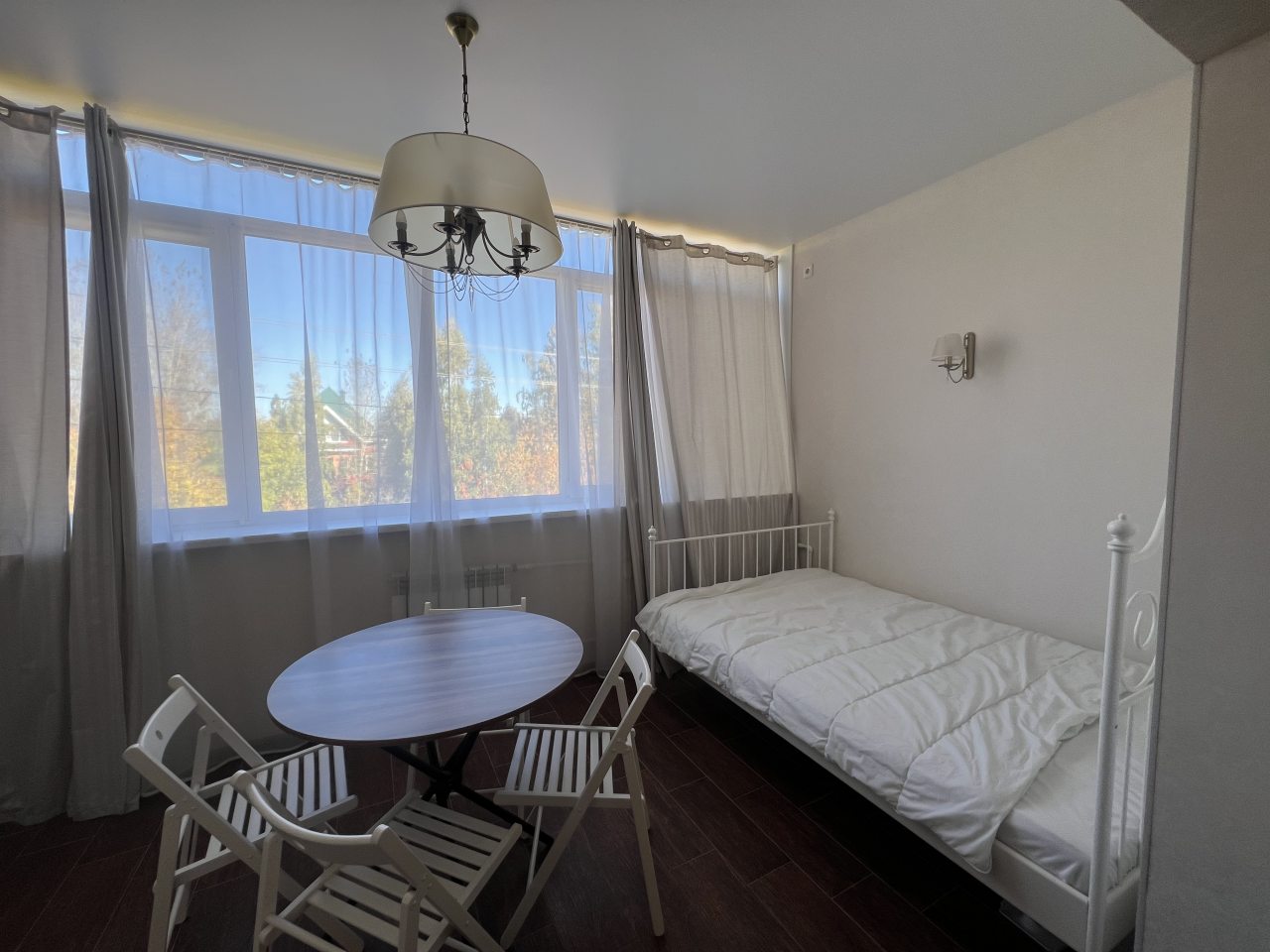 De Luxe (С кроватью размера «king-size» и балконом), Гостевой дом Соната