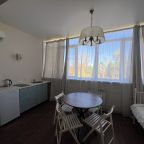 De Luxe (С кроватью размера «king-size» и балконом), Гостевой дом Соната