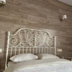 De Luxe (С кроватью размера «king-size» и балконом), Гостевой дом Соната