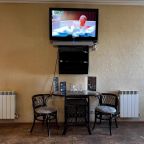 Люкс, Отель EGO