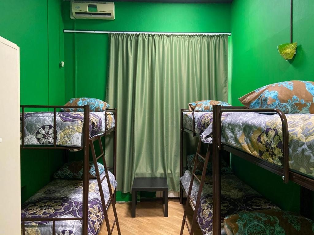 Номер (Спальное место на двухъярусной кровати в общем номере для женщин) хостела Койка-room, Краснодар