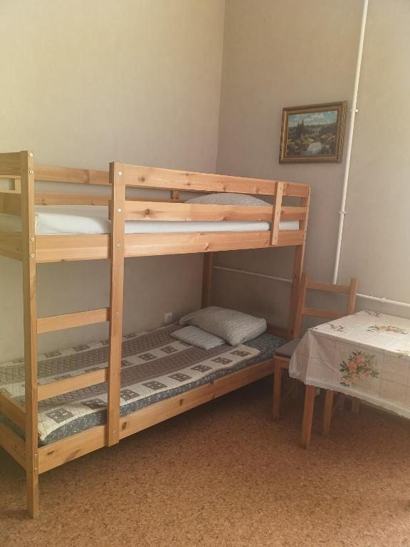 Номер (Кровать в общем 8-местном номере для мужчин и женщин) хостела На Революционной 98, Уфа