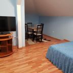 Трехместный (Классический трехместный номер), Отель Ной