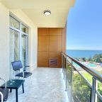 Полулюкс (Премиум-студия с видом на море, балкон: 0676), Апарт-отель In Marina Park