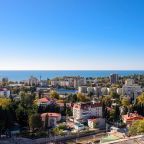 Вид на море с балкона 9 этажа