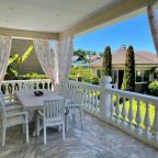 Номер (Дом для отпуска), Отель Коттедж в Дагомысе