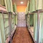 Восьмиместный (Спальное место на двухъярусной кровати в общем номере), Хостел Визит