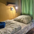 Восьмиместный (Спальное место на двухъярусной кровати в общем номере), Хостел Визит