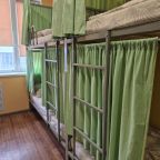 Восьмиместный (Спальное место на двухъярусной кровати в общем номере), Хостел Визит