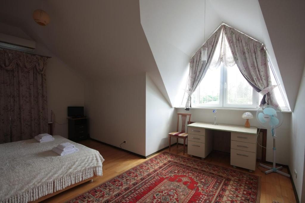 Двухместный (Большой двухместный номер с 1 кроватью) гостевого дома Купеческий на Гоголя, Краснодар