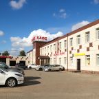 Парковка на территории, Отель Марлен