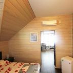 Четырехместный (Четырехместный номер с балконом), Отель Аннушка