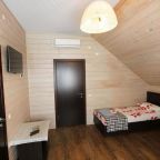 Четырехместный (Четырехместный номер с балконом), Отель Аннушка