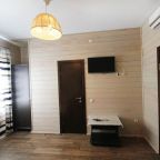 Четырехместный (Четырехместный номер с балконом), Отель Аннушка