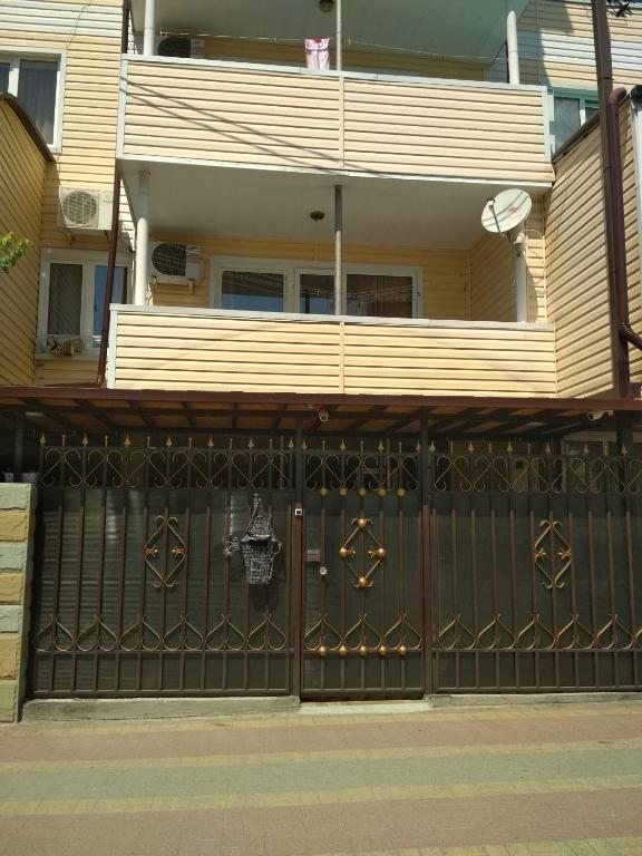 Двухместный (Двухместный номер с 1 кроватью и балконом) гостевого дома У Зинаиды, Лазаревское