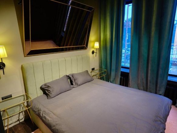 LONDON HOUSE, Владивосток