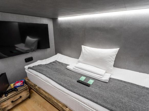 Фотография номера хостела Капсульный отель Dot Space 84