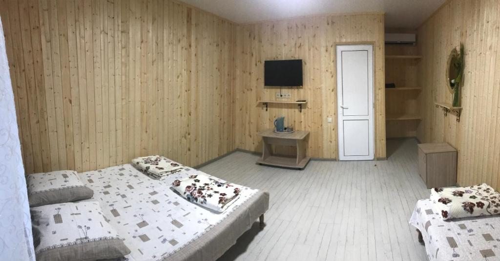 Трехместный (Стандартный трехместный номер), Гостевой дом Alex