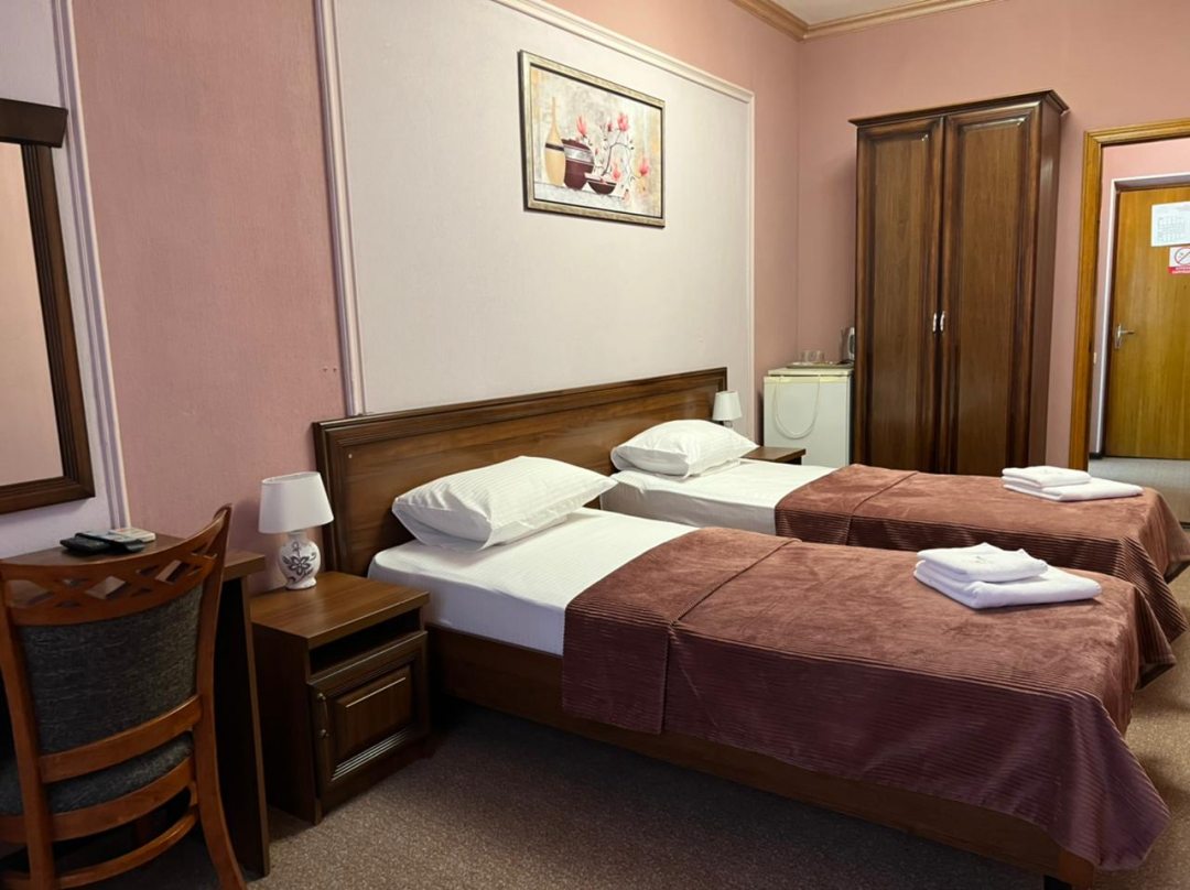 Двухместный (Стандарт с двумя раздельными кроватями) отеля Жемчуг, Сочи