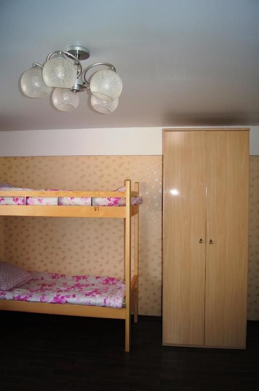 Номер (Кровать в общем номере с 4 кроватями) хостела Иркутск на Байкальской
