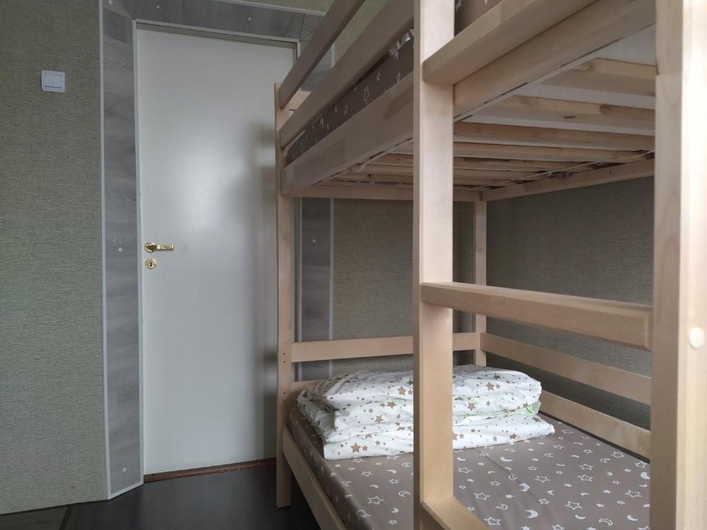 Номер (Спальное место на двухъярусной кровати в общем номере для мужчин и женщин) хостела ECO, Набережные Челны