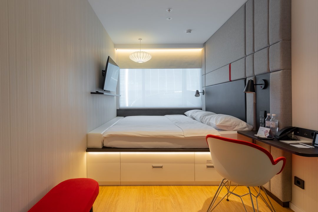Двухместный (Улучшенный номер с кроватью размера «king-size» - Почасовой тариф (6 часов)) отеля Maxima Domodedovo, Домодедово