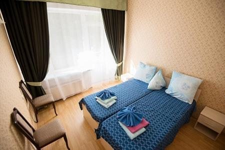 Двухместный (Стандартный двухместный номер с 2 отдельными кроватями) санатория Звенигородский