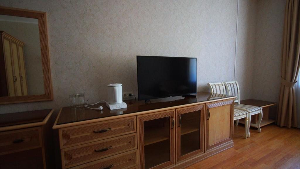 Двухместный (Улучшенный двухместный номер с 1 кроватью) отеля Икша, Московская область