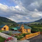 Номер (Улучшенное шале), Алтайский Семейный Уголок