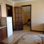 Семейный (Апартаменты комфорт), Гостевой дом Жилой дом Мамайка