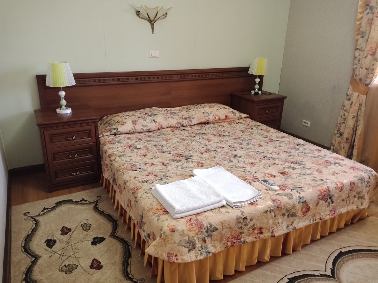 Люкс (Комфорт 41), Гостевой дом Жилой дом Мамайка