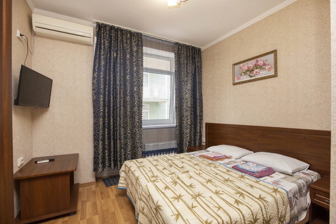 Двухместный (Стандартный двухместный номер с 1 кроватью или 2 отдельными кроватями) гостевого дома Любава, Адлер