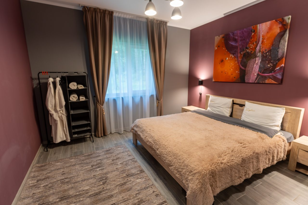 Коттедж (Purple House), База отдыха Нептун-2