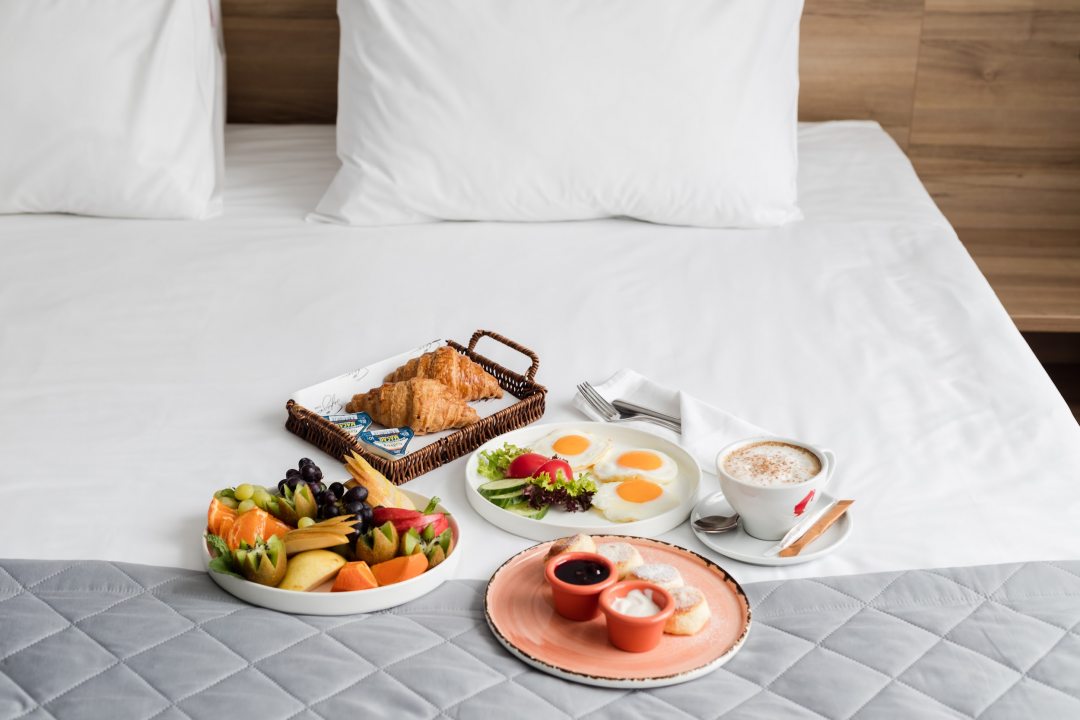 Завтрак в номер, Отель Welton Сlub Hotel & Apartments