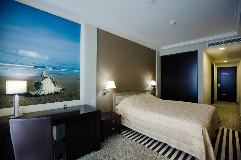 Двухместный (Стандартный двухместный номер с 1 кроватью и видом на море) курортного отеля Авангард, Сочи